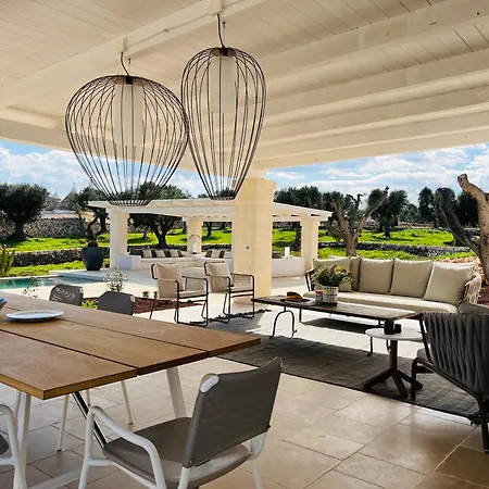 Trullo Saraceno ヴィラ オストゥーニ