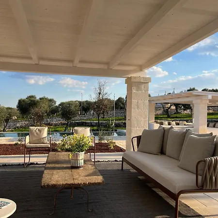 ヴィラ Trullo Saraceno オストゥーニ